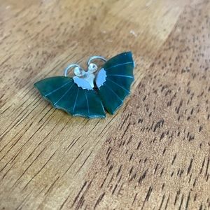 Vintage Jade Butterfly 🦋 Pendant / Pin Gold tone